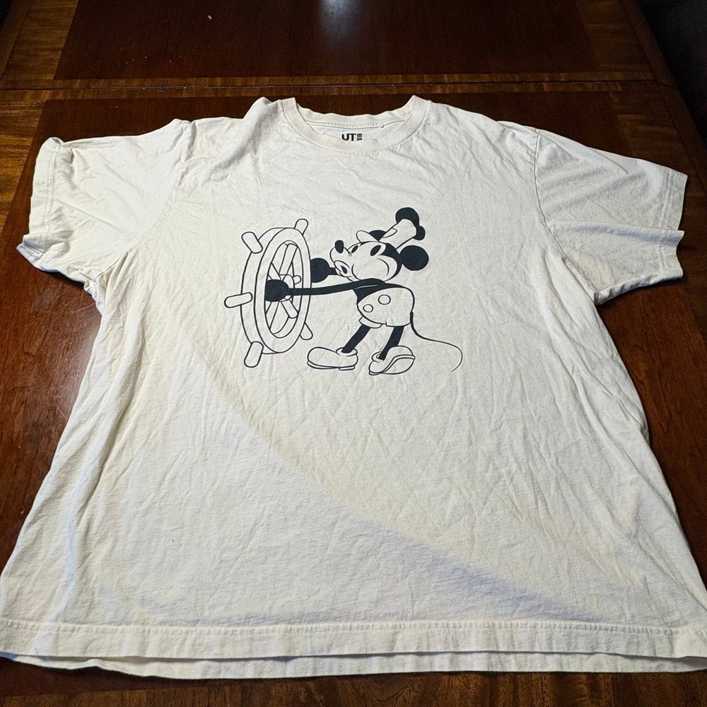 Disney Steamboat Willie Mickey Mouse UT Uniqlo Graphic T-Shirt 2XL